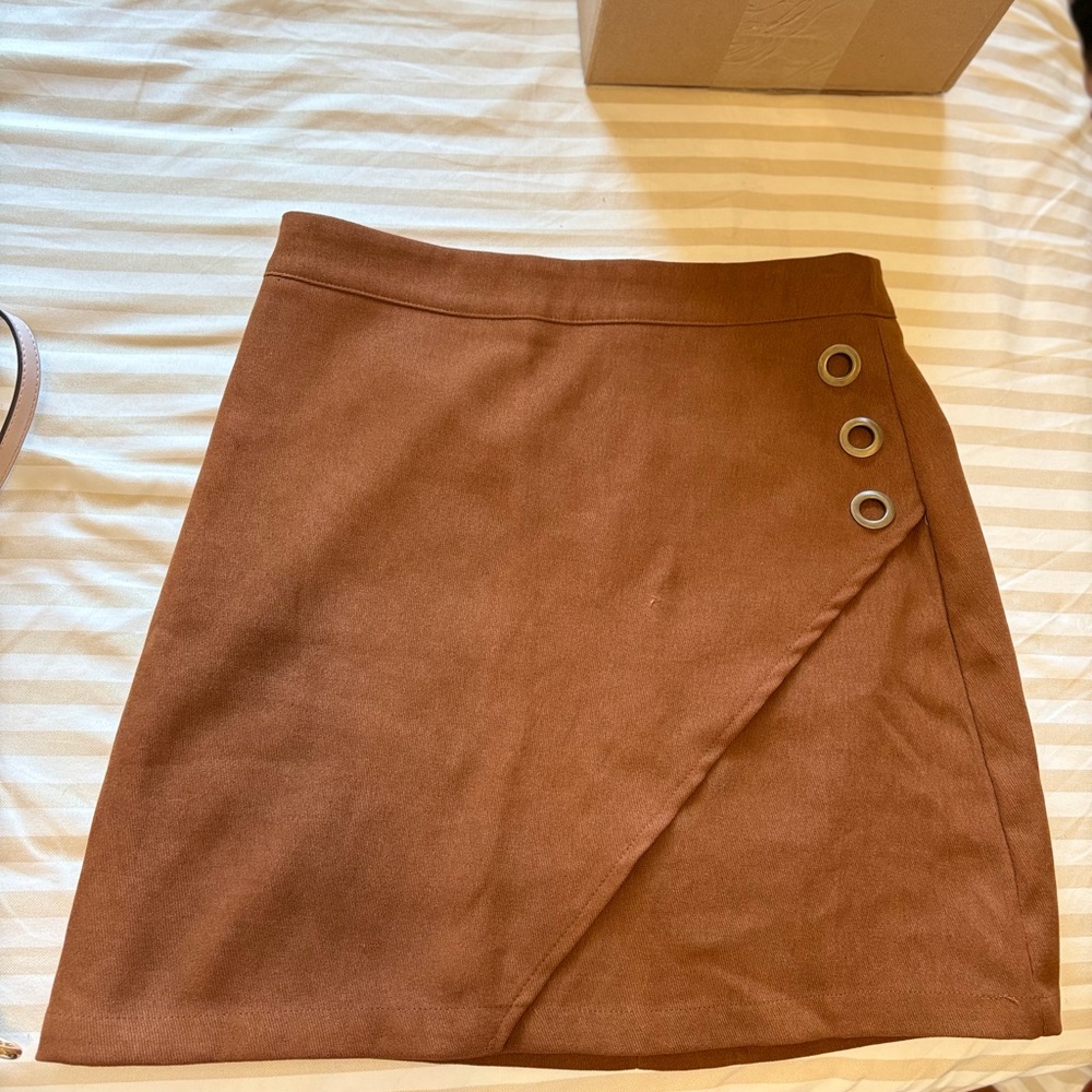 SHEIN Brown Asymmetrical Skirt with Button Accents